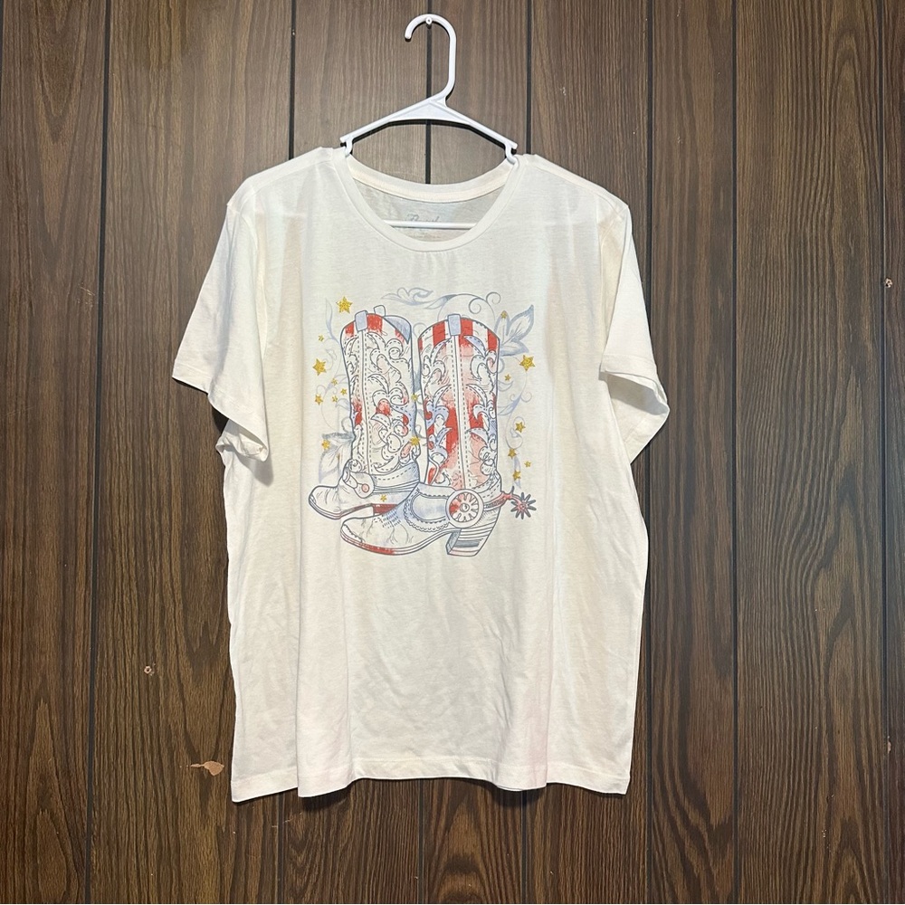 Fleurish Cream Cowboy Boot T-Shirt